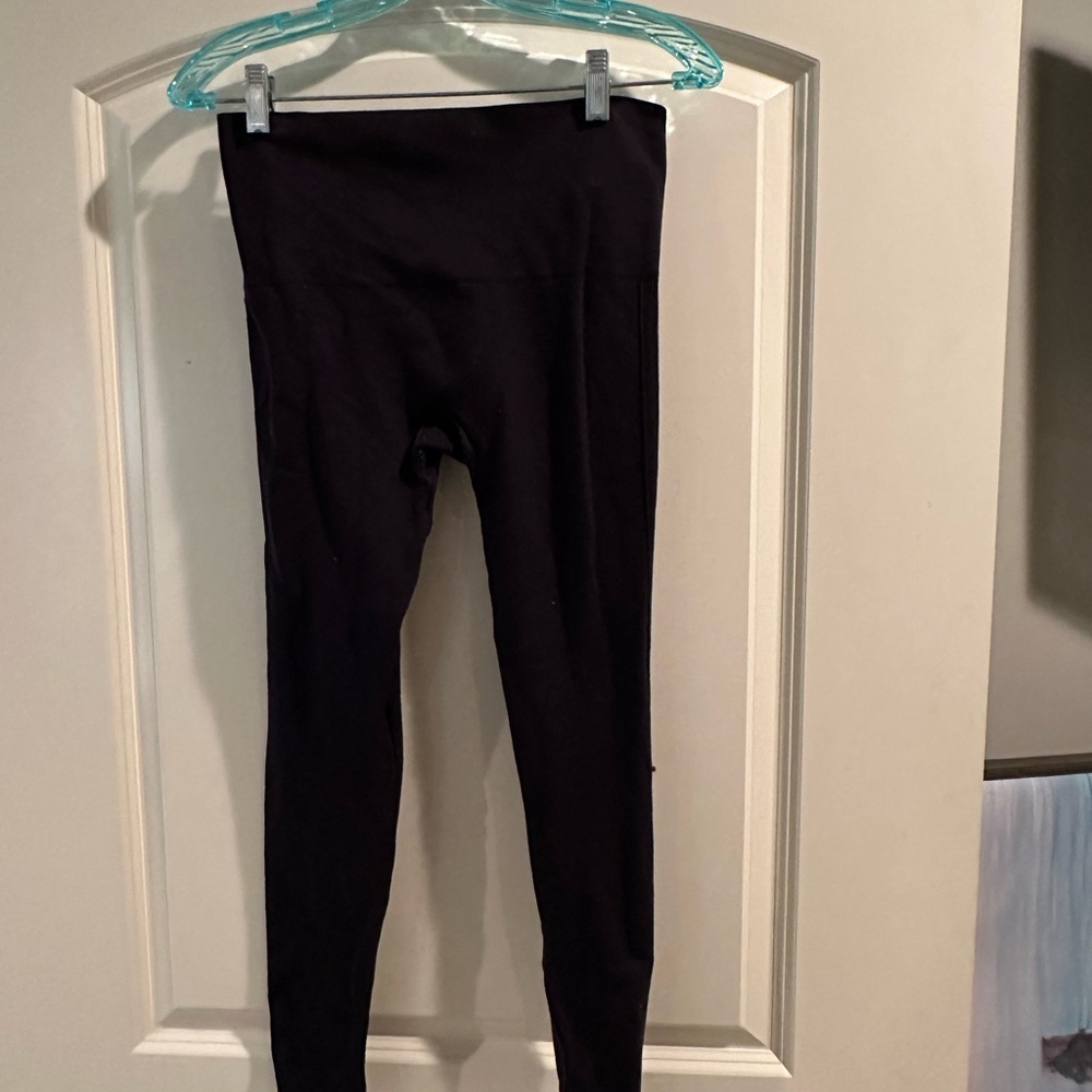 Spanx Cropped Black Leggings